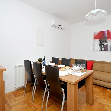 Apartments Penic โตรกีร์ ภายนอก รูปภาพ