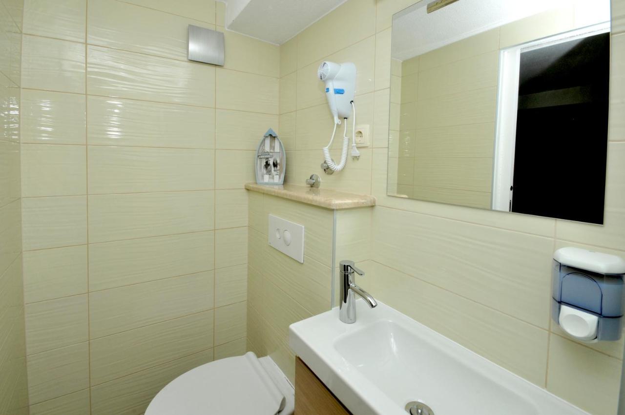 Apartments Penic โตรกีร์ ภายนอก รูปภาพ