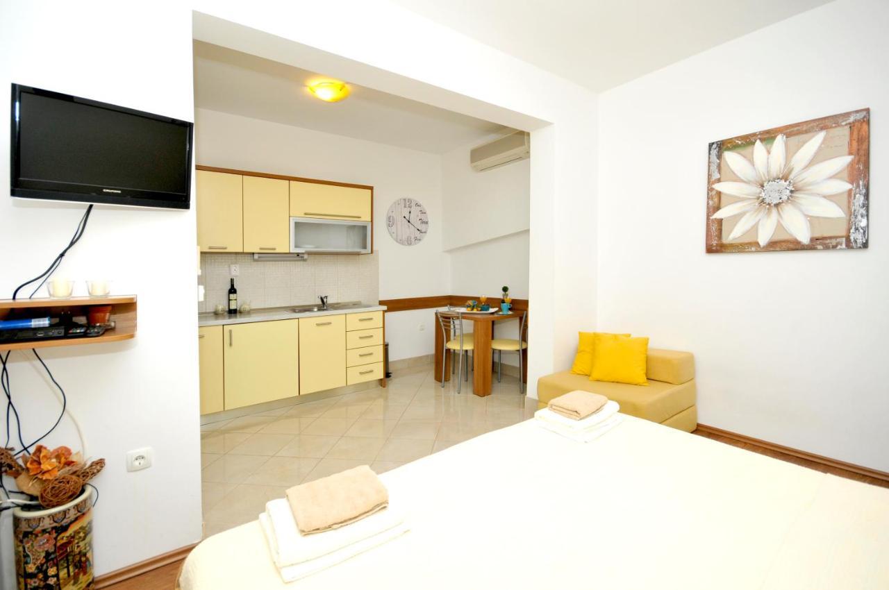 Apartments Penic โตรกีร์ ภายนอก รูปภาพ