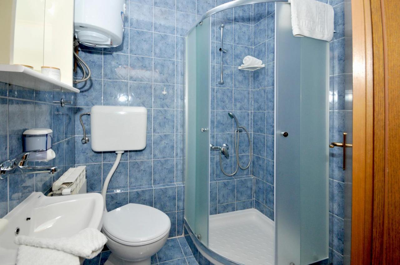 Apartments Penic โตรกีร์ ภายนอก รูปภาพ