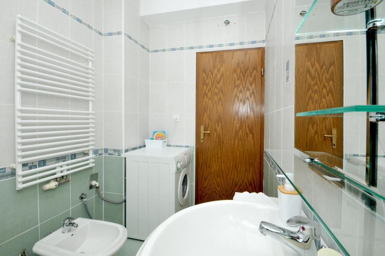 Apartments Penic โตรกีร์ ภายนอก รูปภาพ