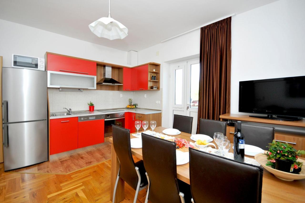 Apartments Penic โตรกีร์ ภายนอก รูปภาพ